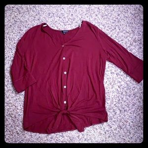 3/4 length button and tie in front